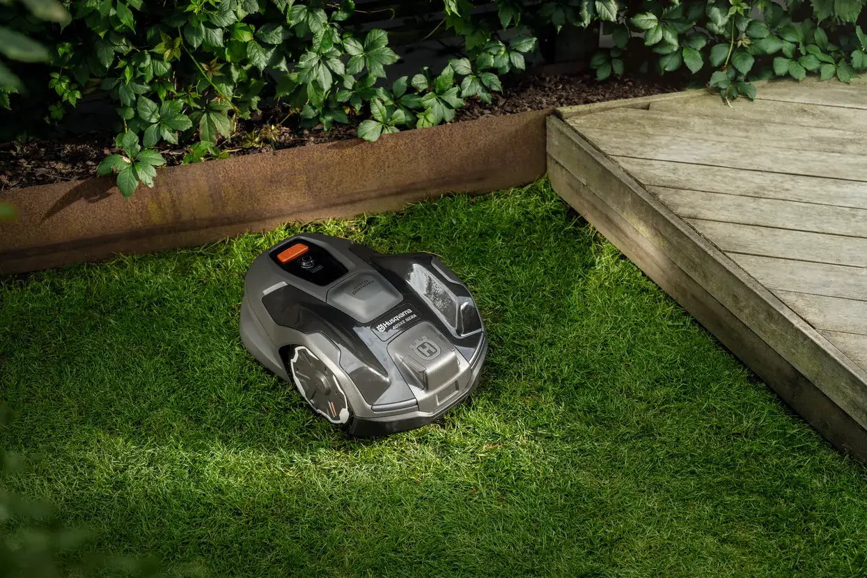 Husqvarna Automower® 405XE NERA met dra