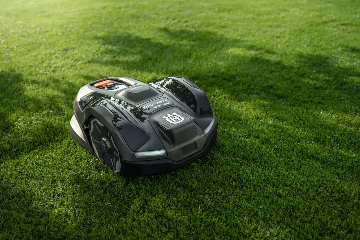 Husqvarna Automower® 405XE NERA met dra