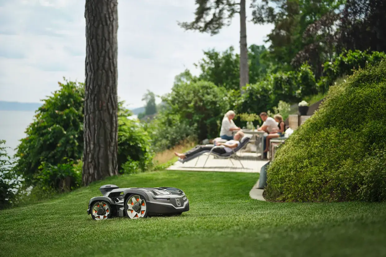 Husqvarna Automower® 435X AWD NERA met