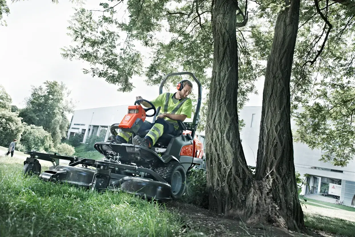Husqvarna P 525DX met cabine