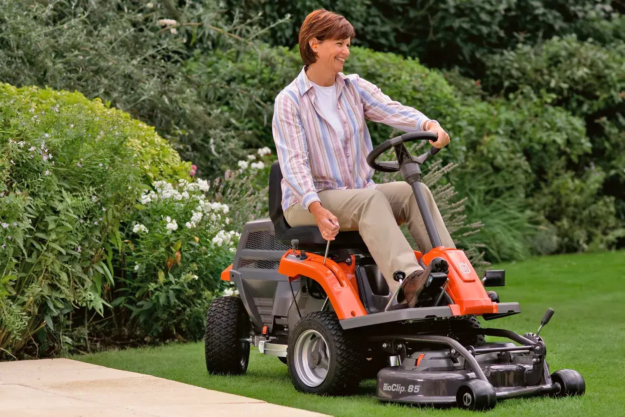 Husqvarna R 112C