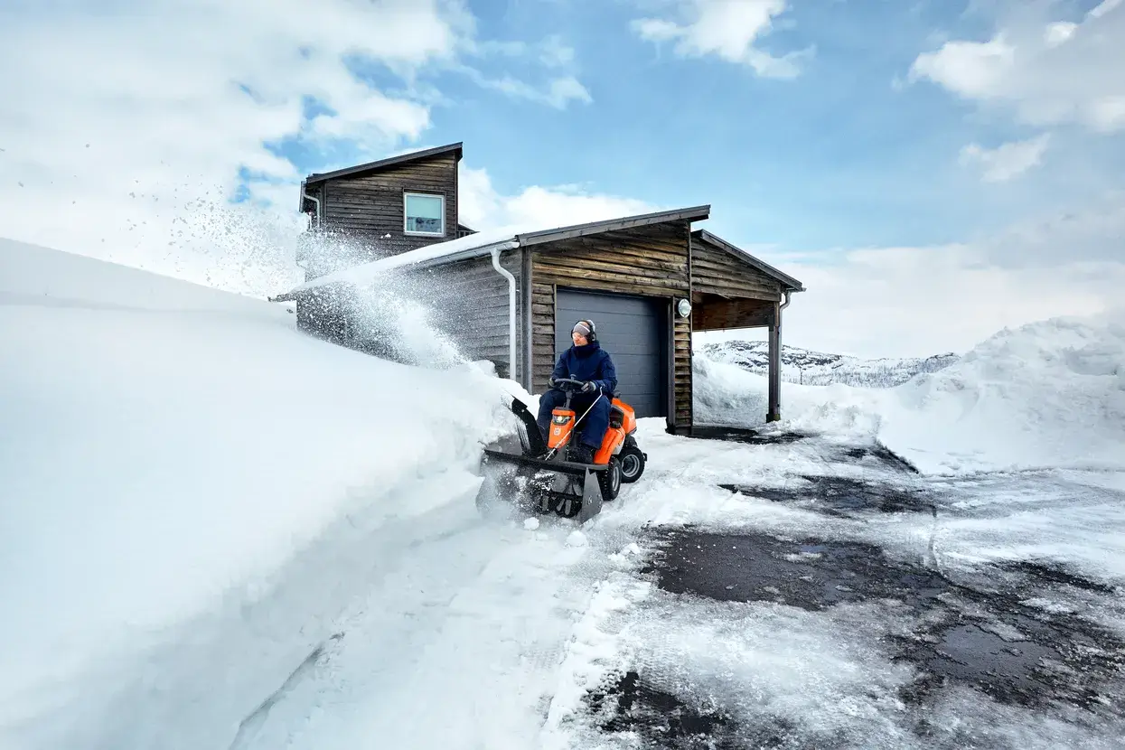 Husqvarna R 316TX AWD