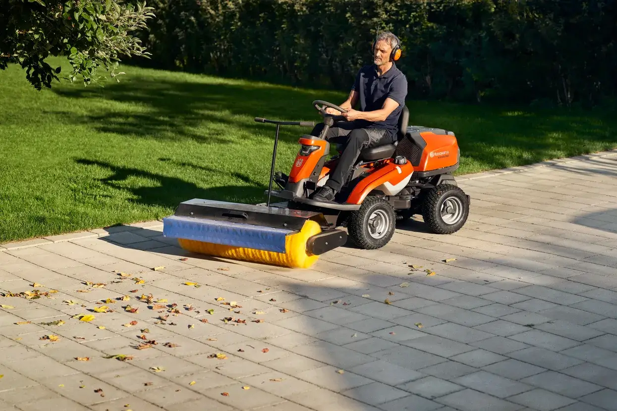 Husqvarna R 316TsX AWD