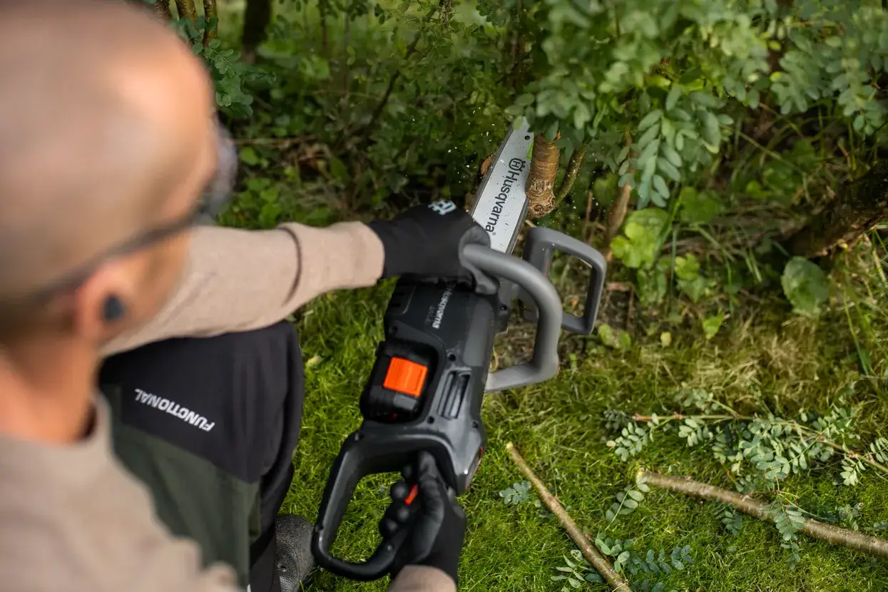Husqvarna Aspire™ C15X-P4A met accu en