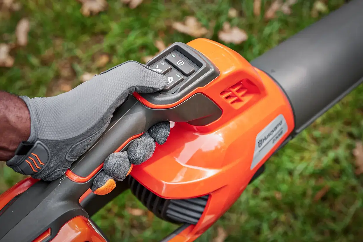 Bladblazer Husqvarna 230iB