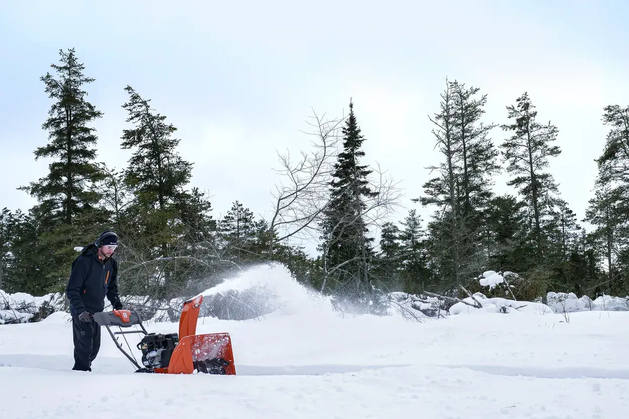Husqvarna ST 124 Sneeuwblazer