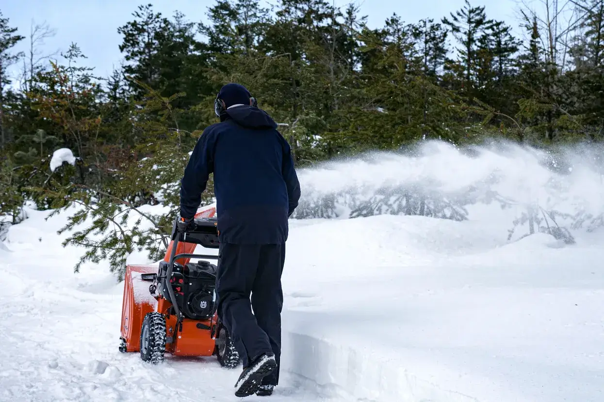 Husqvarna ST 124 Sneeuwblazer