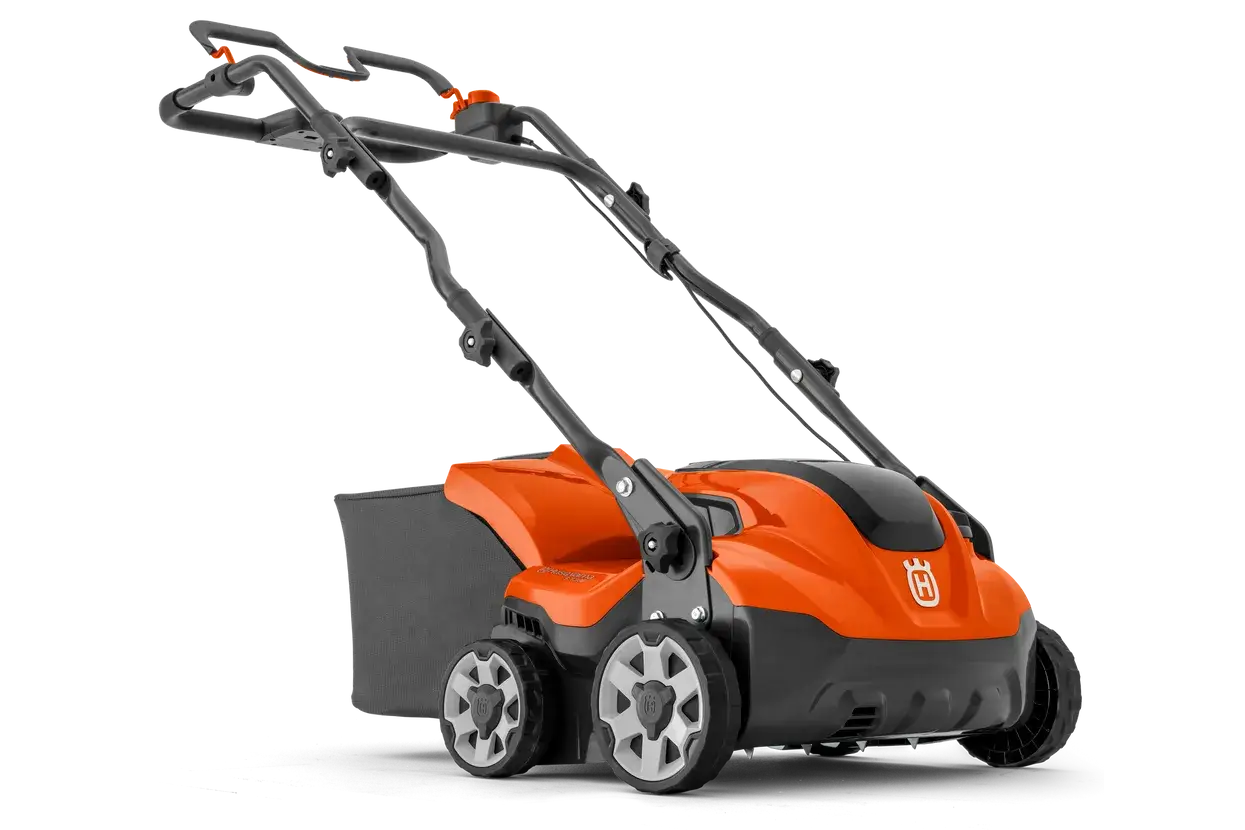 Verticuteermachine Husqvarna S 138i